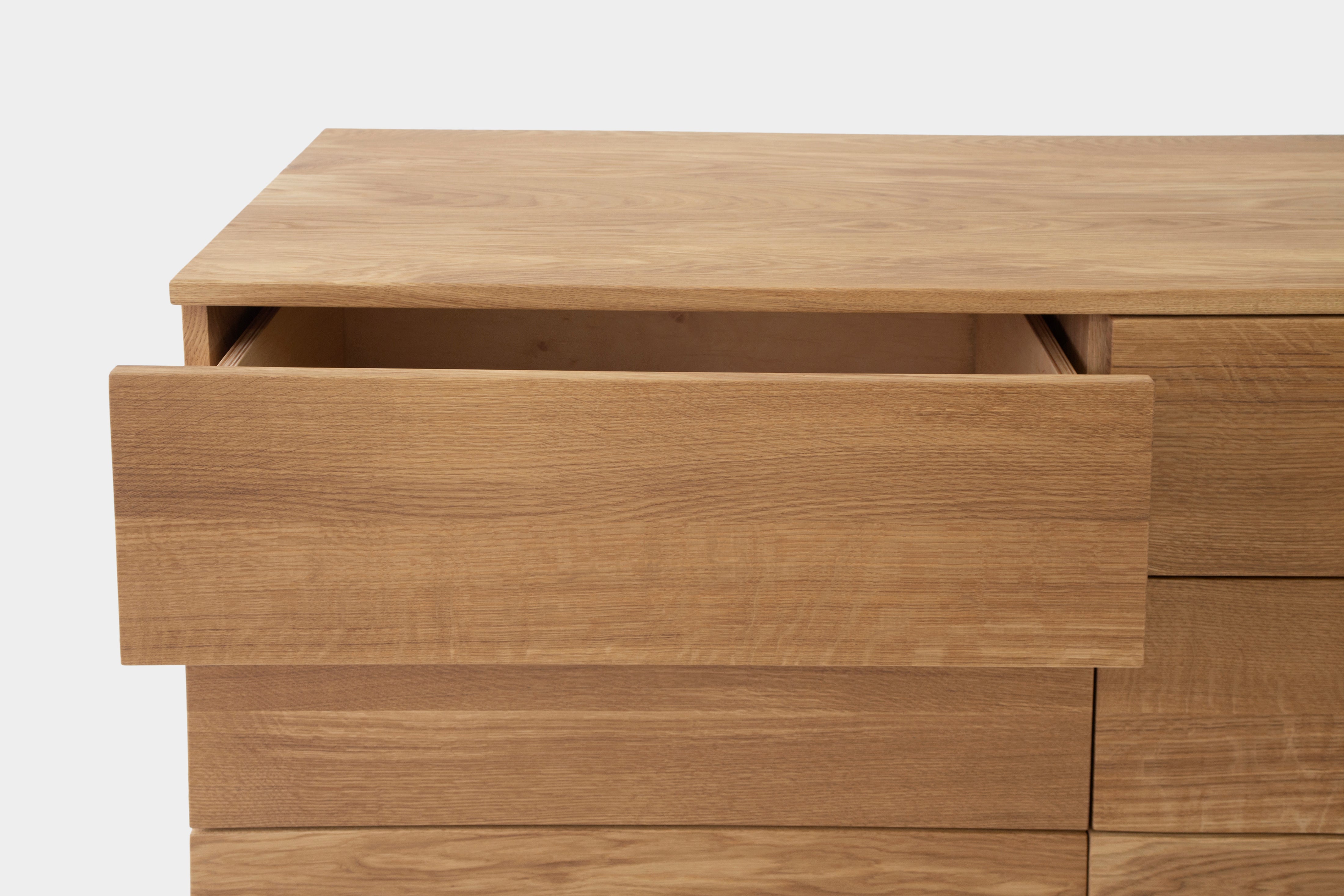 Handgefertigter Eichenschrank | SABROCKE-Hardman Design